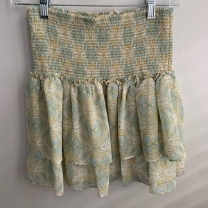 Mini ruffle skirt